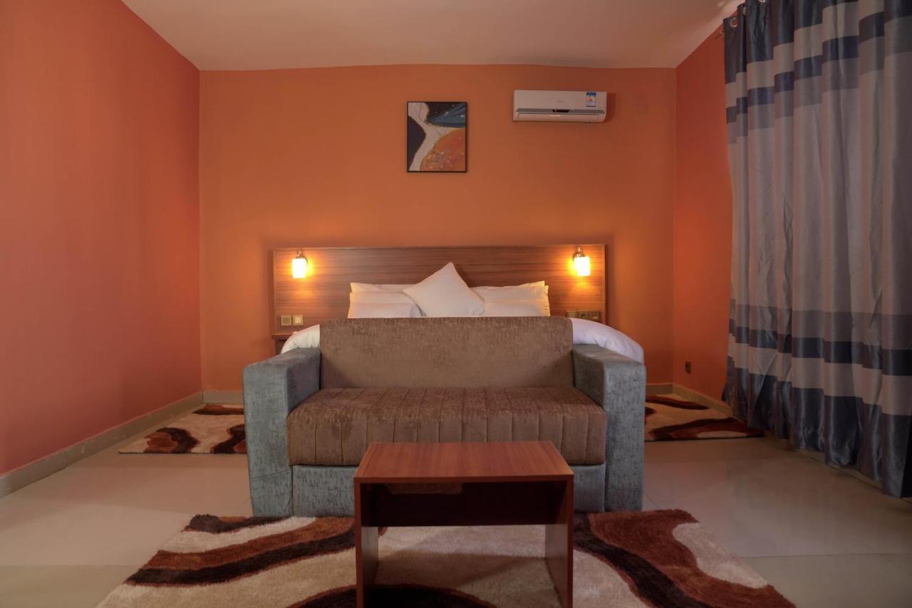 Hotel Dialali Nouakchott Esterno foto